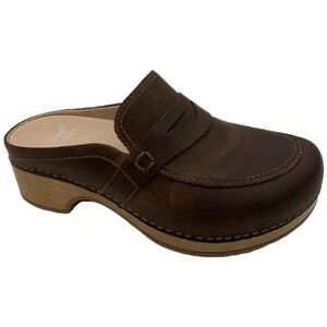 Dansko Bel Oiled Pull Up Clog